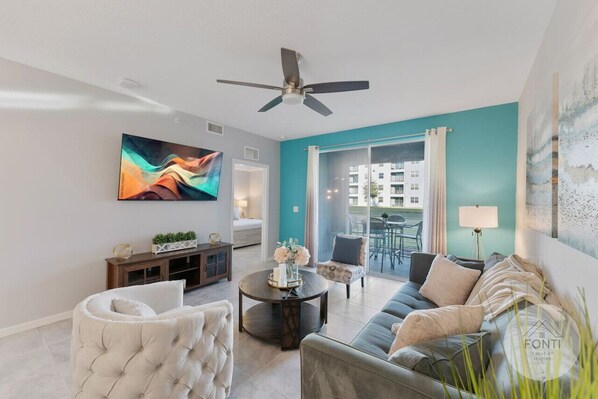 Modern Open Layout Concept #Disney #Parks #kingdom #springs #StoreyLake #resort #Apartment #Vacation #Rental #waterpark #Kissimmee #Orlando #universal #citywalk
