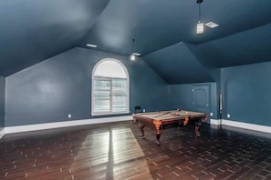 Spielezimmer