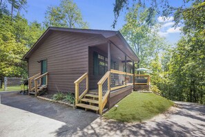 Easy Bear Cabin