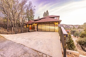 Summertime in Moonridge is peaceful, relaxing and gorgeous. 