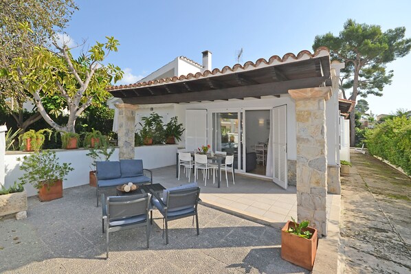 Villa Diana - House with terrace 200 meters from the beach in Mallorca