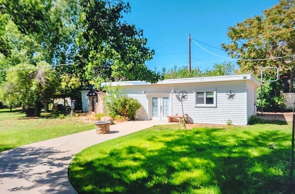 Check out Grammie's Manor (sleeps 10) and Grammie's Cottage (sleeps 6) too!