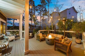 Deep Blue - Luxury Vacation Rental Beach Near the Gulf with Balconies and a Water View in Santa Rosa Beach, Florida - Bliss Beach Rentals