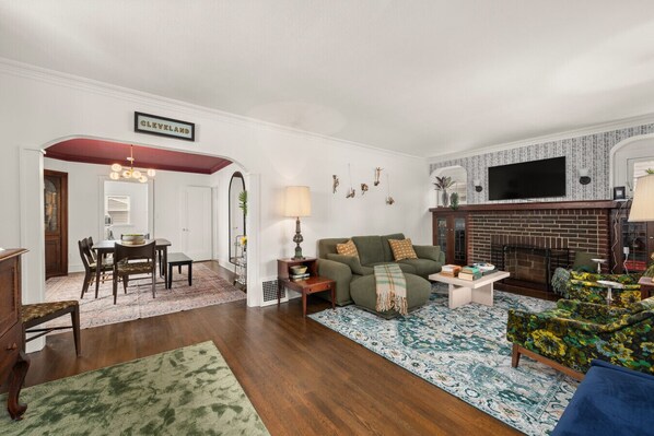 A warm welcome awaits!  Cozy vibes and a stylish space.  Perfect for relaxing and entertaining. ✨ #homedecor