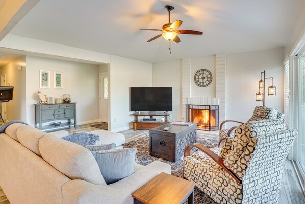 San Clemente Vacation Rental | 3BR | 2BA | 1 Small Step to Enter | 1,606 Sq Ft