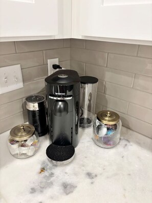 Kaffe och/eller kaffebryggare