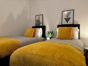Zip & Links beds. Can be a king size bed or 2 singles upon request when booking 