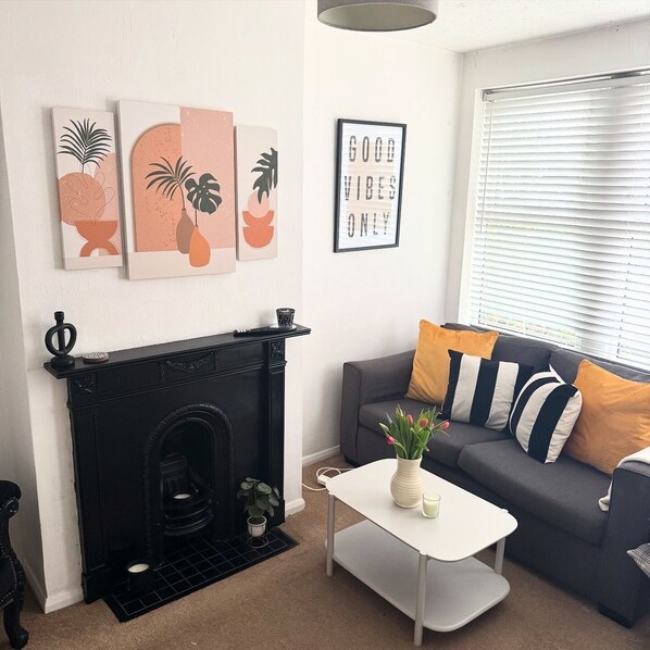 Living Room / Lounge