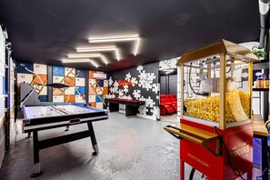 Spielezimmer