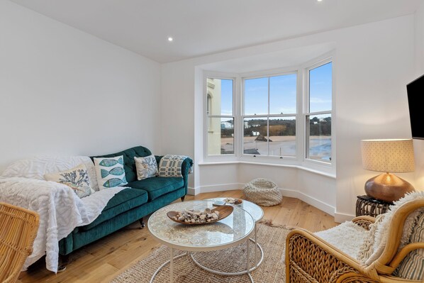 Sea View Apartment