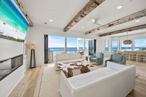 Gulf Dream | Luxury Living Space | Panoramic Gulf Views | SmartTV | 2nd Floor