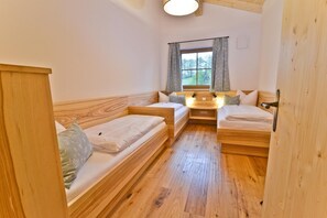 Riedelstein-Schlafzimmer 2