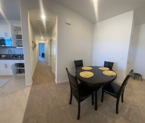 Ding table with chairs for 4 