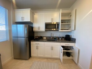Kitchenette with Keurig Coffee Maker and all the amenities 