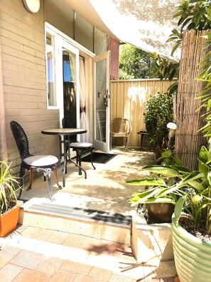 Garden Guest Suite Studio
Private entrance