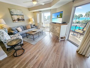 Spacious living room