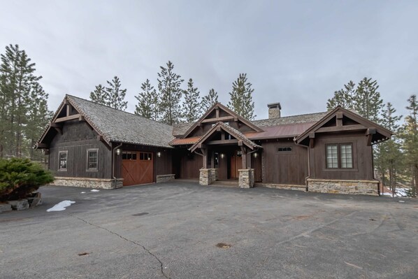 The Wilderness Club Chalet is ready for your arrival!