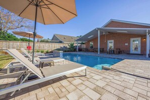 Make a splash in the private pool 