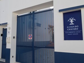 Entrada Alojamento