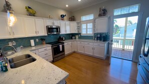 Indoors, Kitchen, Floor, Appliance, Microwave