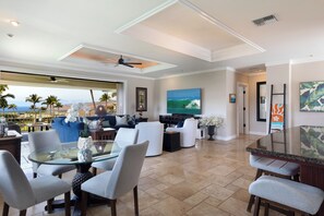 Spacious unit that seats 6 for dining.  Additional chairs in unit