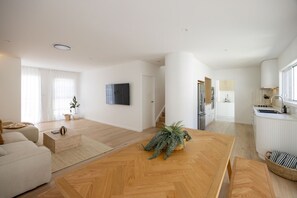 Villa Six - Living and Dining Areas