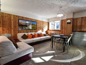 Holz, Möbel, Interior Design, Decke, Zimmer, Winter, Couch, Wohnzimmer, Schnee