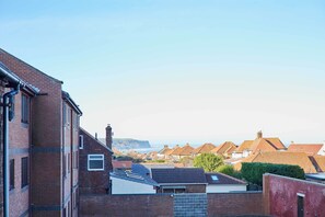 The Parade View, Whitby - Host & Stay