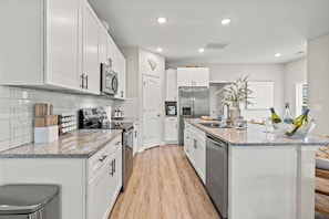 Enjoy quick breakfasts or gourmet dinners in our fully stocked kitchen