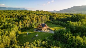 Central to the very best of the White Mountains!