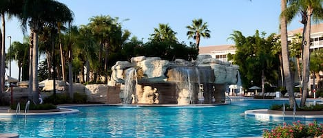 Cascades Pool