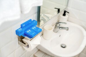 Bathroom amenities