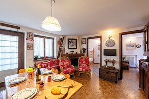 Living and dining room
