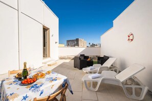 Autumn, Balcony / Terrace / Patio, Spring, Summer, Winter