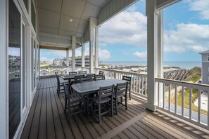 Sitting Area on Fourth Level Deck with Ocean Views