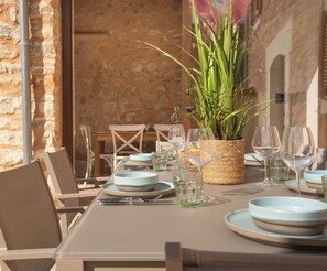 Outdoor dining
