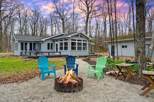 Firepit with chairs!