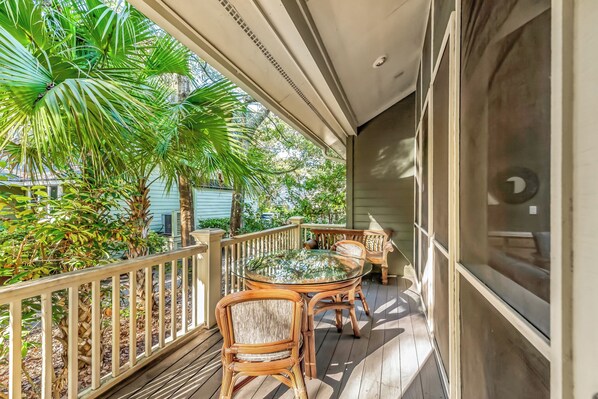 Welcome to Oyster Rake Oasis!