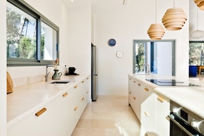 Andere