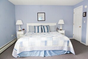 Master Bedroom has a queen bed