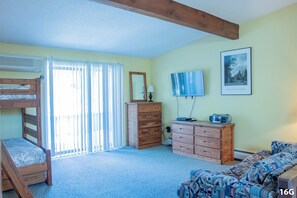 Loft Area has a 43-inch Flat Screen TV