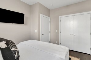 Bedroom 1 (1)
