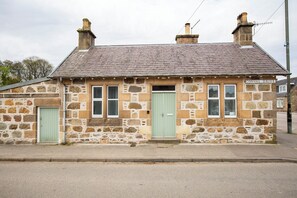 West Lodge.