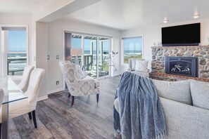 Plenty of space for hanging out at Stone's Throw.