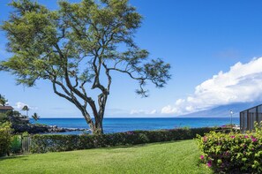 Front row seats to view the Pacific Ocean and neighboring island of Molokai