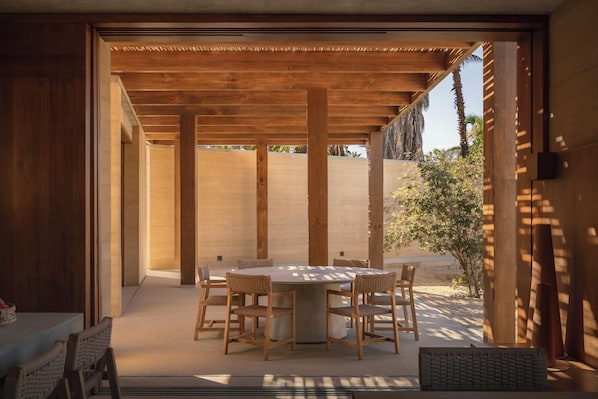 Outdoor dining