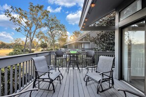 Location: Palmetto Dunes Plantation Resort, Hilton Head Island, right on the George Fazio golf course.