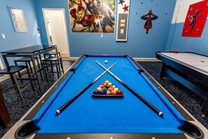 Spielezimmer