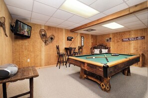 Spielezimmer
