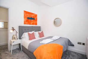 The Fordham, Durham - Host & Stay